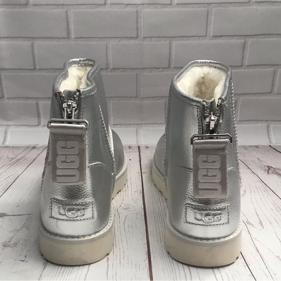 UGG Classic Mini Metallic Ankle Boots in Silver - Picture 5 of 6